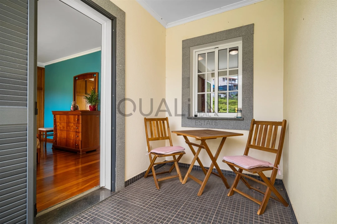 Moradia T4 para Venda em Estreito da Calheta Foto 29