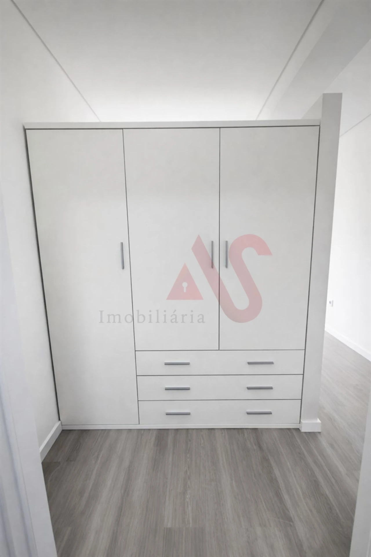 Apartamento T3 para Venda em Tarouca e Dálvares Foto 14