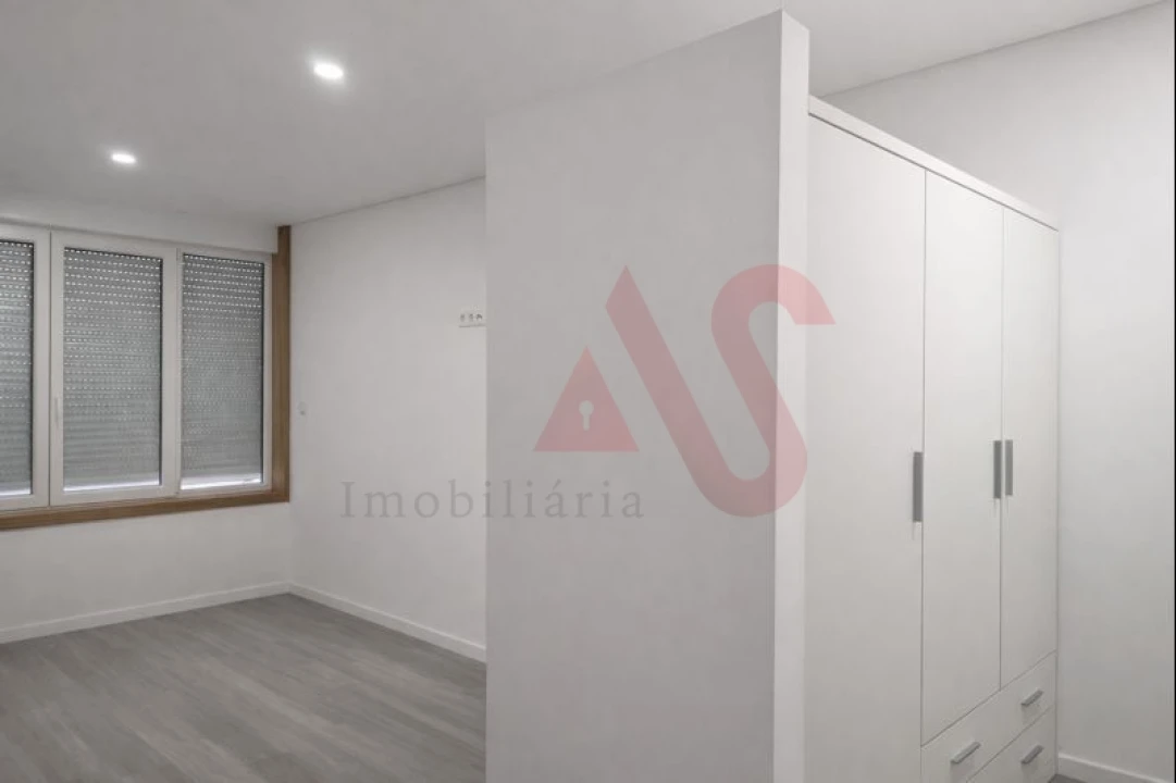 Apartamento T3 para Venda em Tarouca e Dálvares Foto 13
