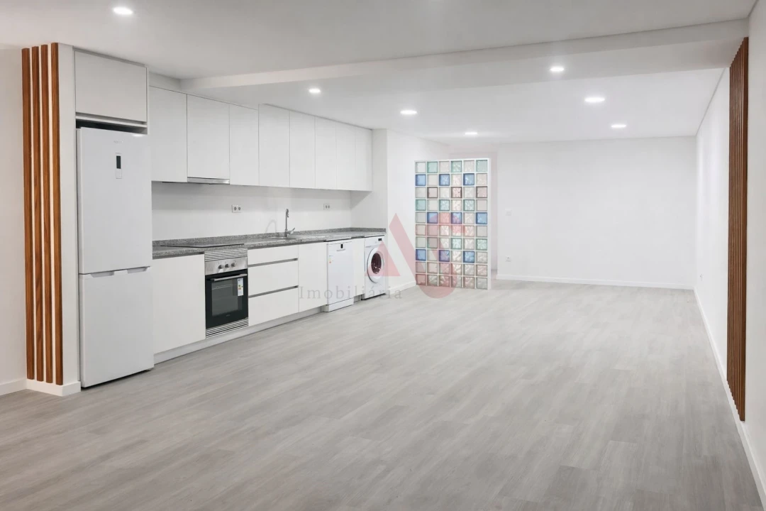 Apartamento T3 para Venda em Tarouca e Dálvares Foto 4