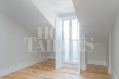 Apartamento T4 para Arrendamento em São Vicente