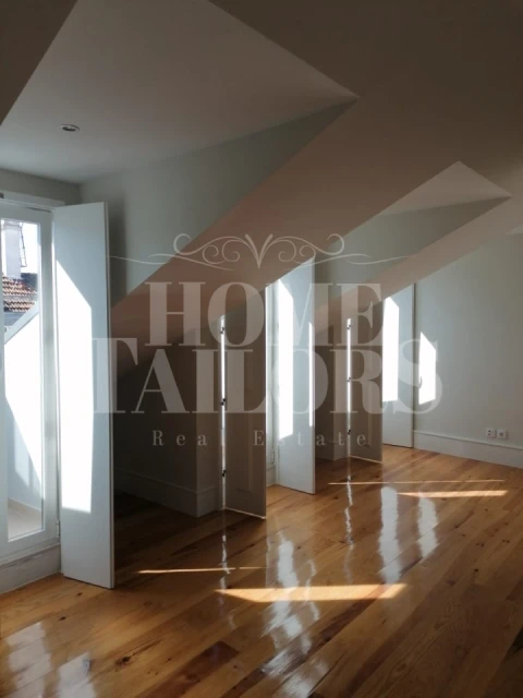 Apartamento T4 para Arrendamento em São Vicente