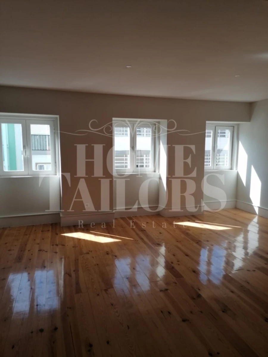 Apartamento T4 para Arrendamento em São Vicente Foto 5