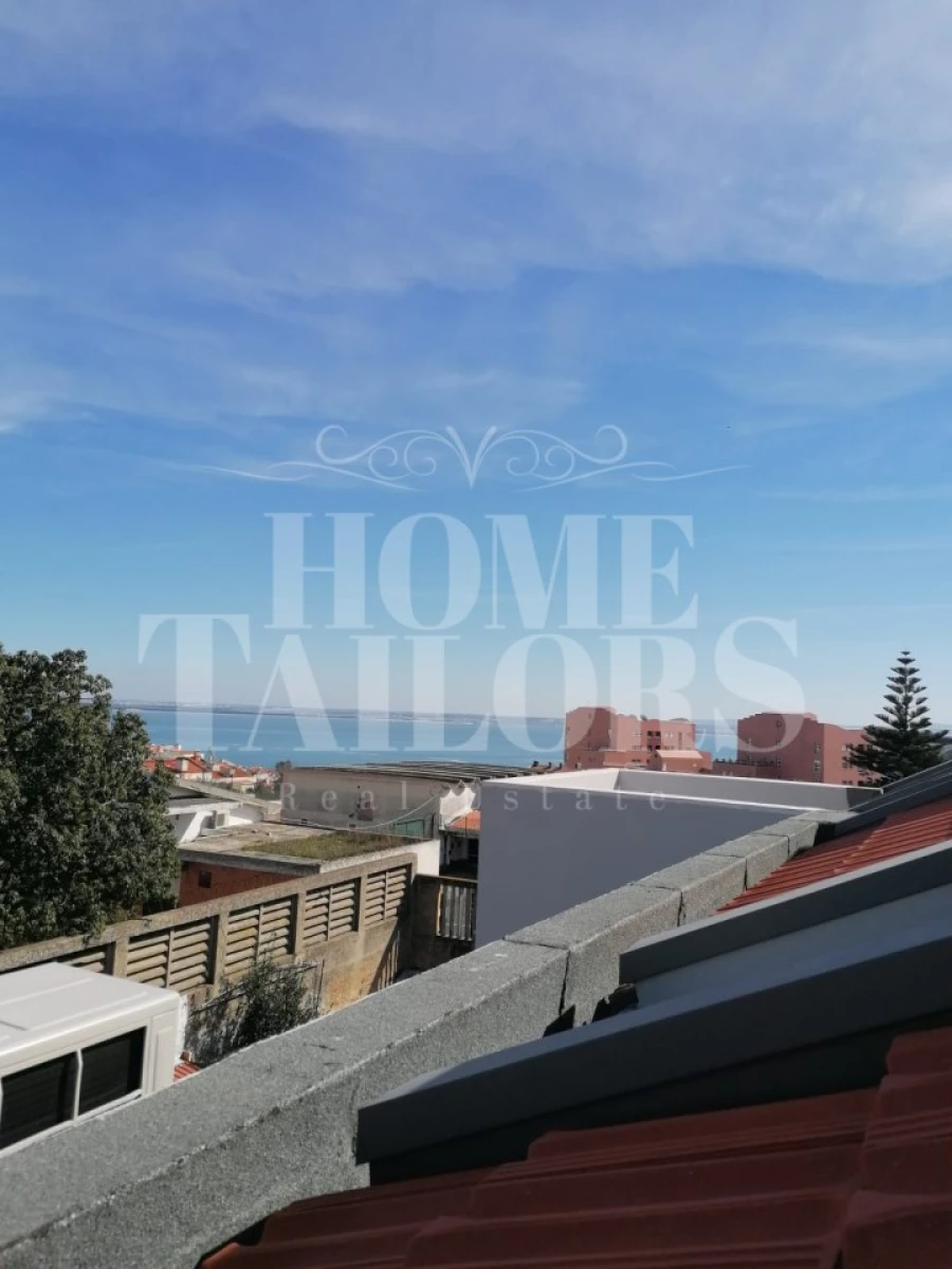 Apartamento T4 para Arrendamento em São Vicente Foto 18