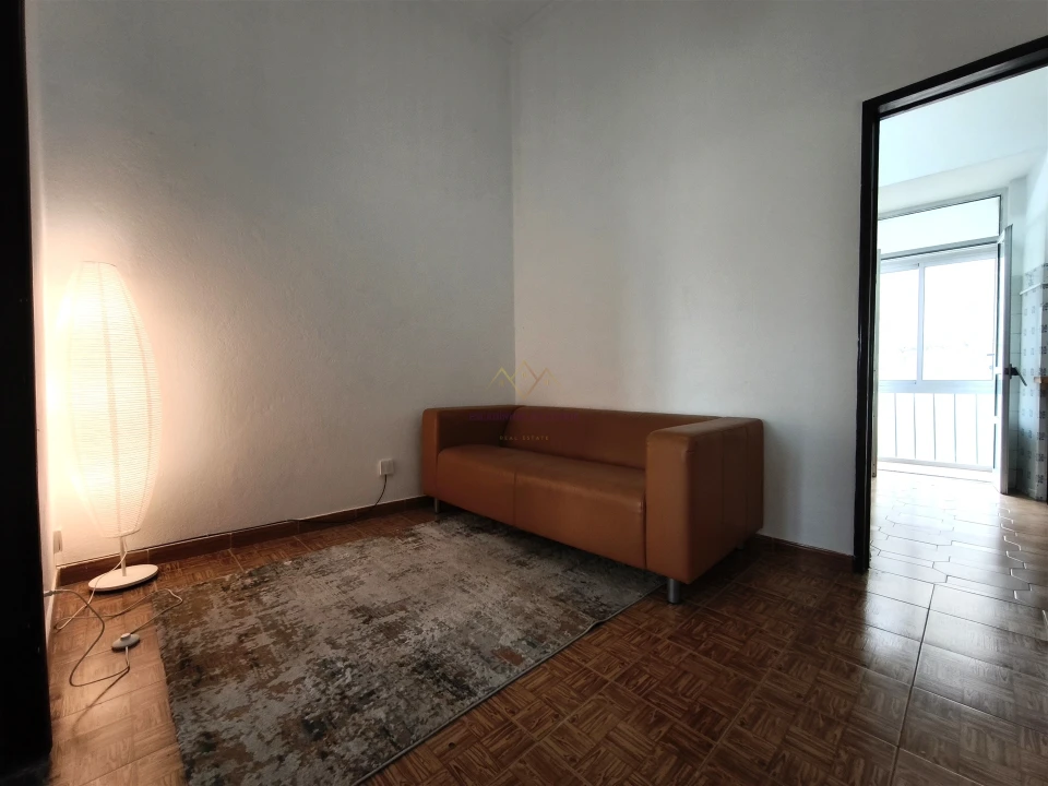 Apartamento T2 para Arrendamento em Penha de França Foto 19