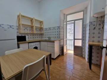 Apartamento T2 para Arrendamento em Penha de França