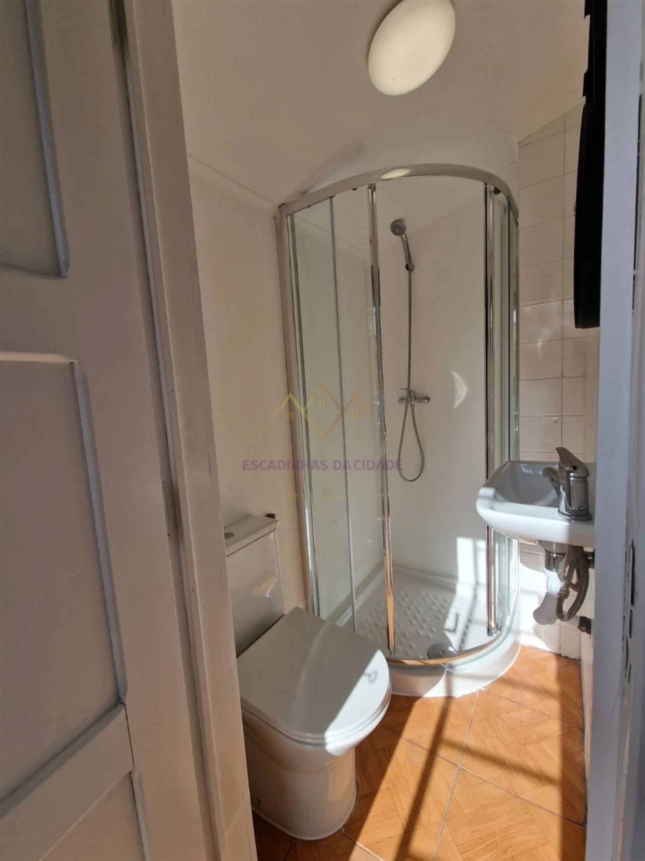 Apartamento T2 para Arrendamento em Penha de França Foto 28