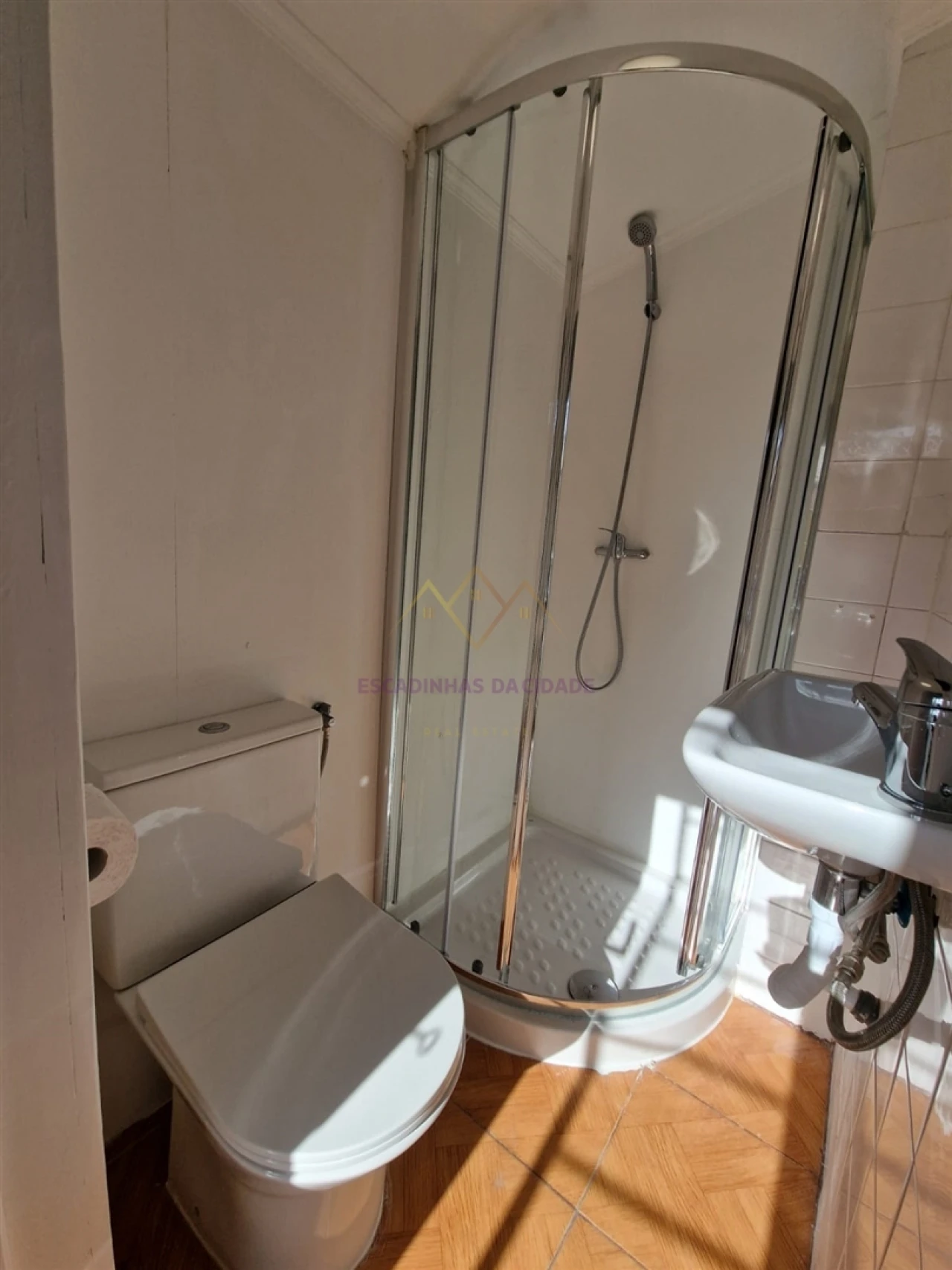 Apartamento T2 para Arrendamento em Penha de França Foto 29
