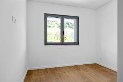 Apartamento T2 para Venda em Camarate, Unhos e Apelação