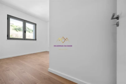 Apartamento T2 para Venda em Camarate, Unhos e Apelação