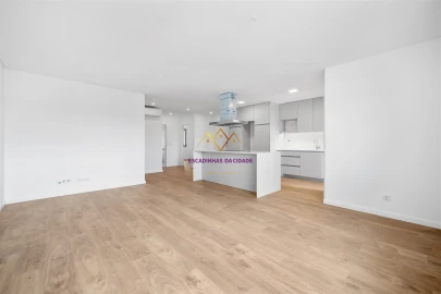 Apartamento T2 para Venda em Camarate, Unhos e Apelação