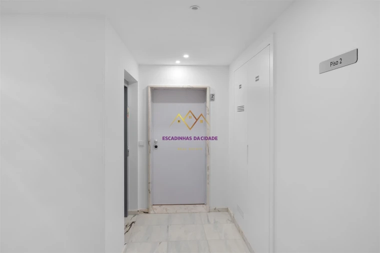 Apartamento T2 para Venda em Camarate, Unhos e Apelação Foto 26