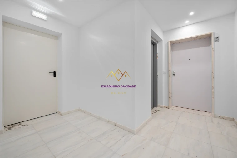 Apartamento T2 para Venda em Camarate, Unhos e Apelação Foto 27