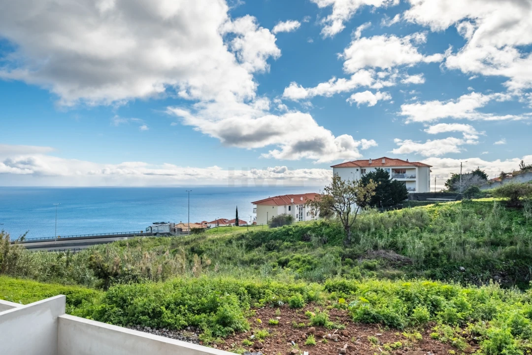 Apartamento T1 para Venda em Caniço Foto 9