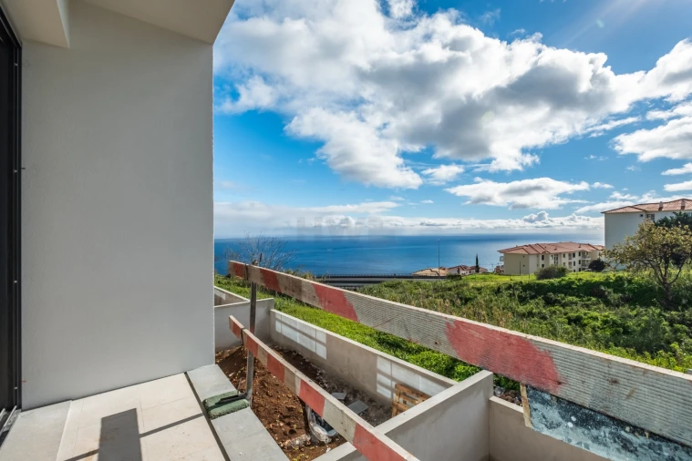 Apartamento T1 para Venda em Caniço Foto 13