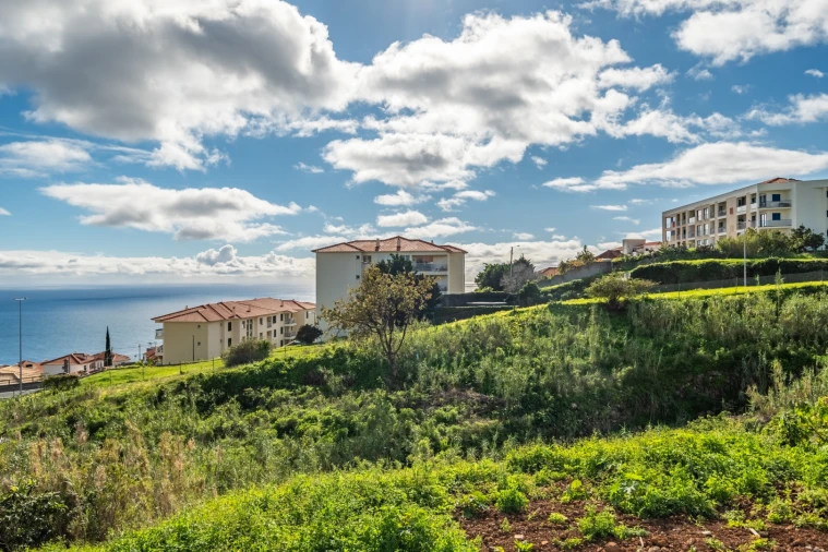 Apartamento T1 para Venda em Caniço Foto 14