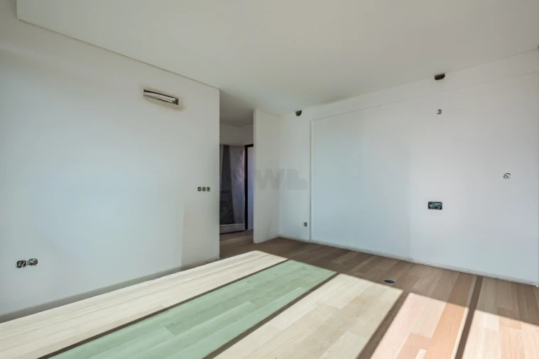 Apartamento T1 para Venda em Caniço Foto 11