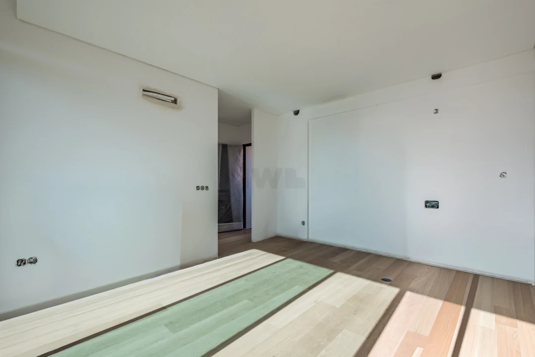 Apartamento T1 para Venda em Caniço Foto 11