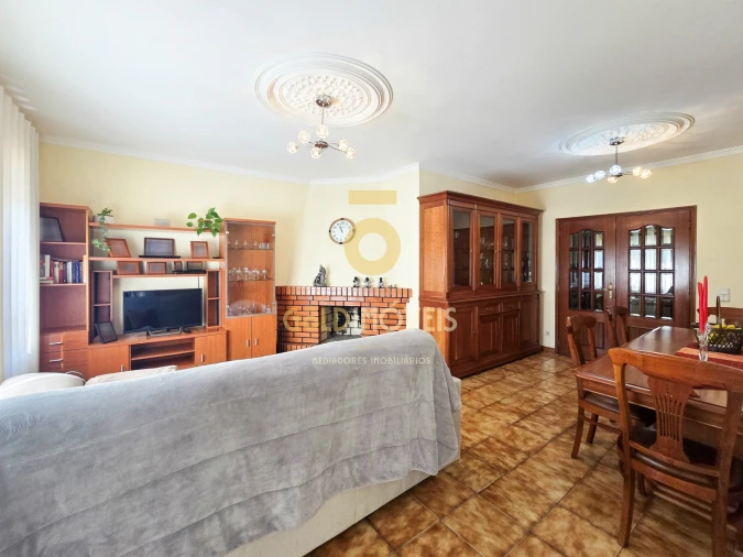 Apartamento T3 para Venda em Santa Maria da Feira, Travanca, Sanfins e Espargo Foto 2