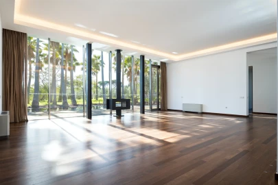 Moradia T4 para Venda em Albufeira e Olhos de Água