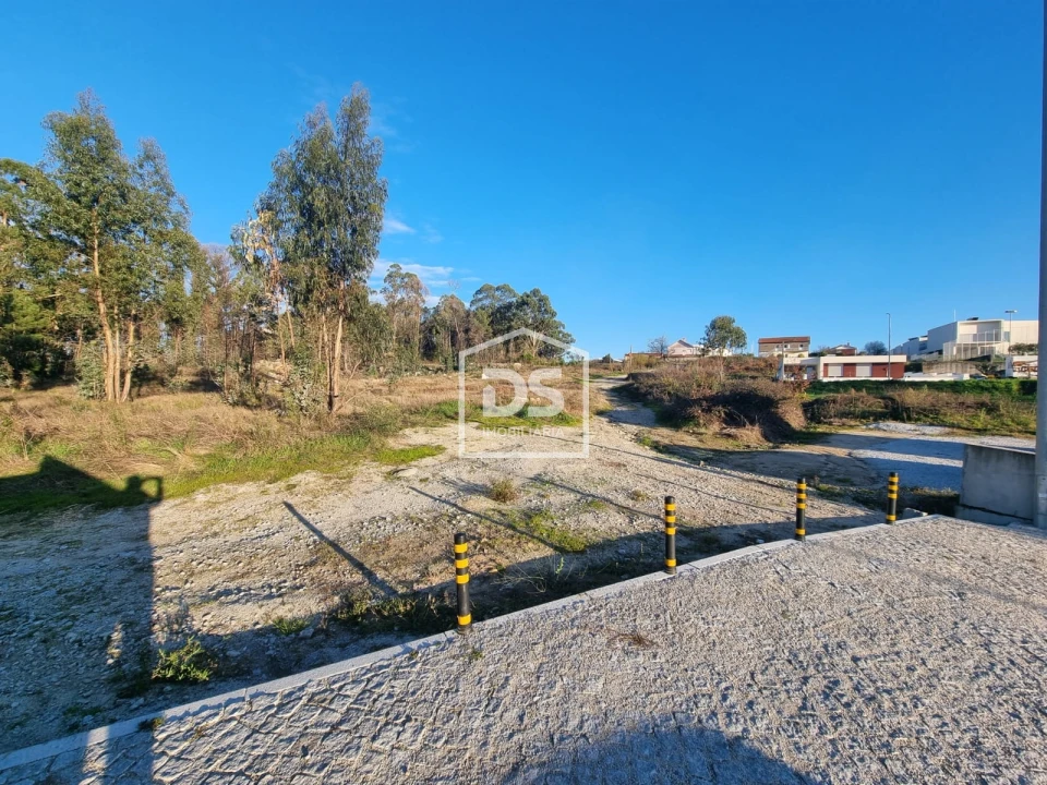 Terreno para Venda em Duas Igrejas Foto 2