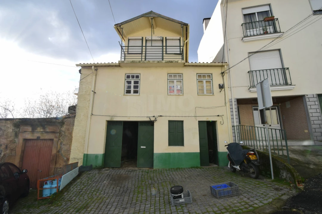 Moradia T3 para Venda em Teixoso e Sarzedo Foto 1