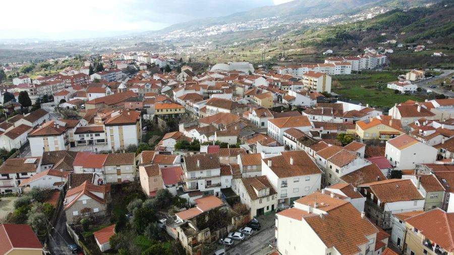 Moradia T3 para Venda em Teixoso e Sarzedo Foto 4