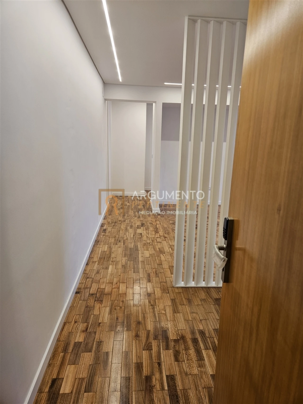 Apartamento T4 para Venda em Cedofeita, Santo Ildefonso, Sé, Miragaia, São Nicolau e Vitória Foto 7