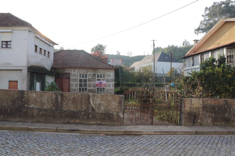 Moradia T0 para Venda em São Tomé de Negrelos Foto 4