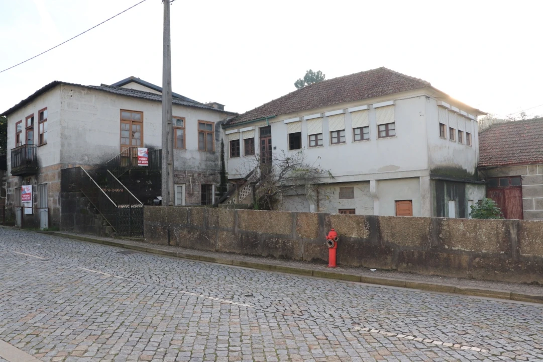 Moradia T0 para Venda em São Tomé de Negrelos Foto 1