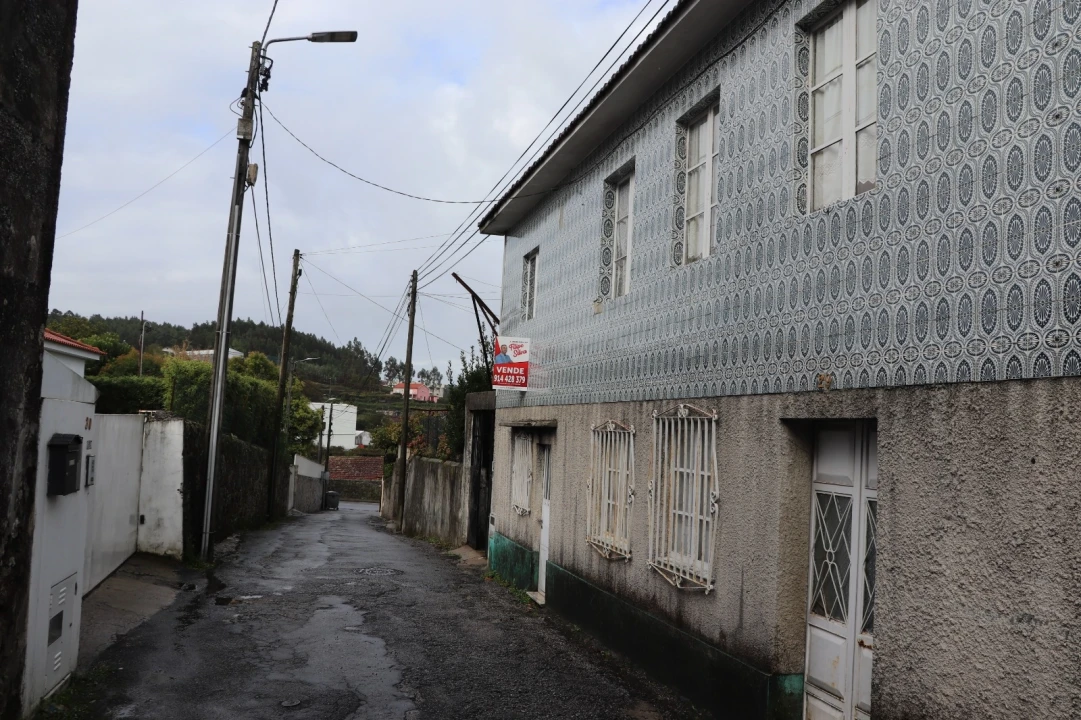 Moradia T0 para Venda em Meixomil Foto 3