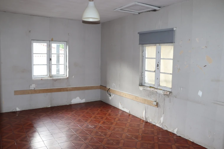 Moradia T0 para Venda em Meixomil Foto 9