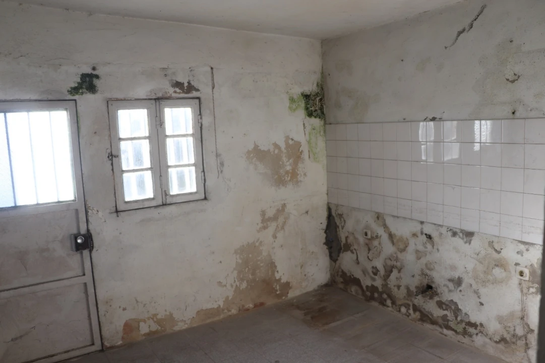 Moradia T0 para Venda em Meixomil Foto 15