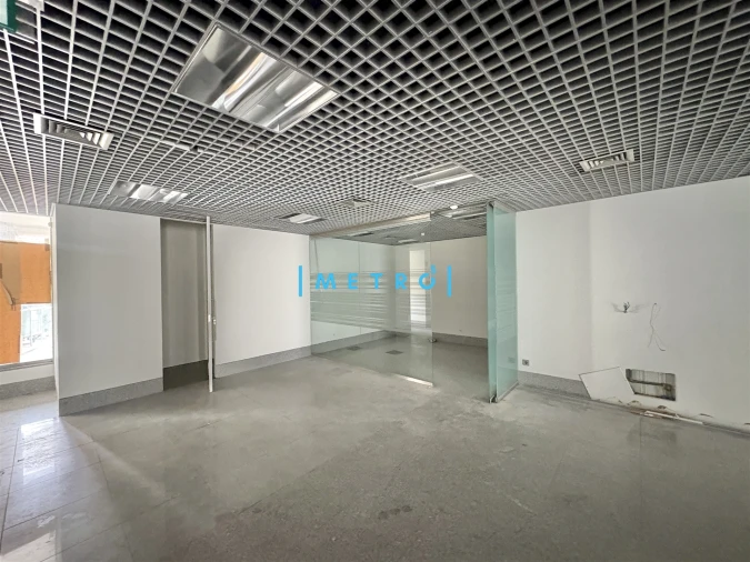 Loja para Venda em Santa Marinha e São Pedro da Afurada Foto 3