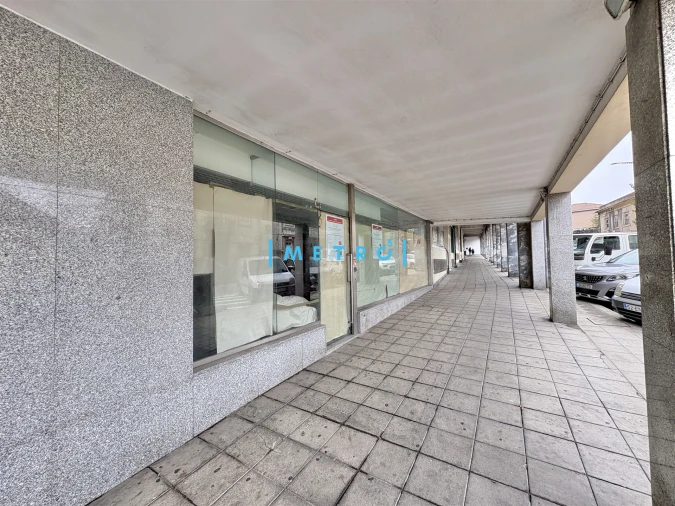 Loja para Venda em Santa Marinha e São Pedro da Afurada Foto 8