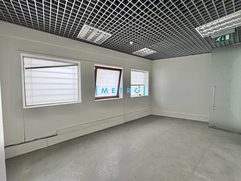 Loja para Venda em Santa Marinha e São Pedro da Afurada Foto 5