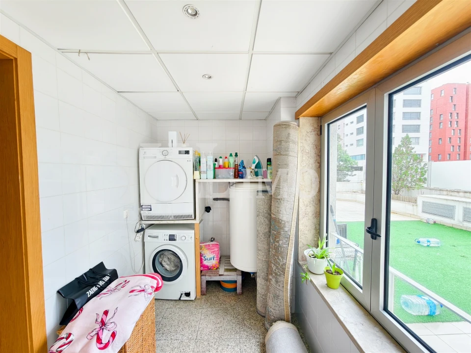 Apartamento T3 para Venda em Parque das Nações Foto 42