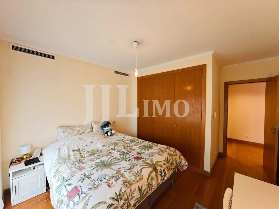 Apartamento T3 para Venda em Parque das Nações Foto 24