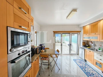 Apartamento T3 para Venda em Parque das Nações