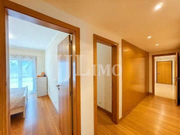 Apartamento T3 para Venda em Parque das Nações