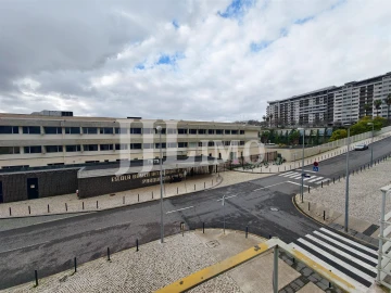 Apartamento T3 para Venda em Parque das Nações