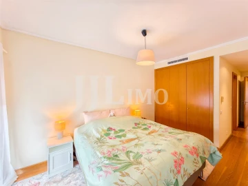 Apartamento T3 para Venda em Parque das Nações