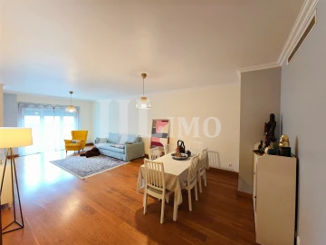 Apartamento T3 para Venda em Parque das Nações