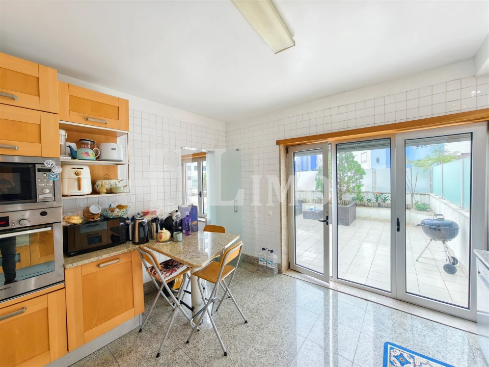 Apartamento T3 para Venda em Parque das Nações Foto 44