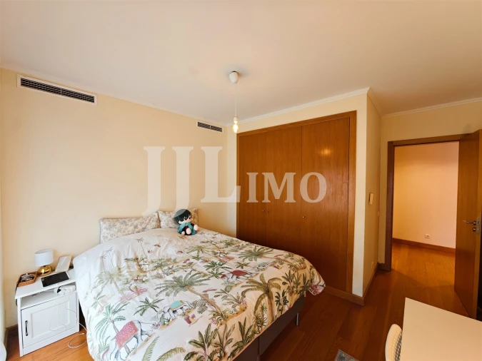 Apartamento T3 para Venda em Parque das Nações Foto 24