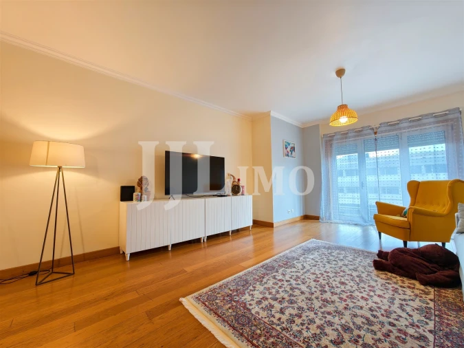 Apartamento T3 para Venda em Parque das Nações Foto 15