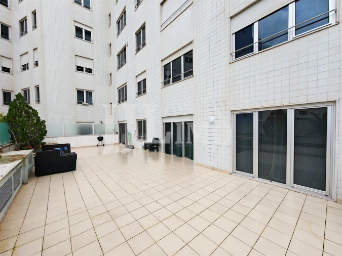Apartamento T3 para Venda em Parque das Nações Foto 46