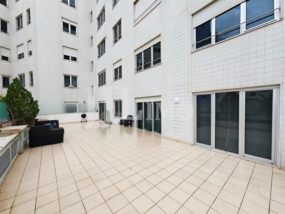 Apartamento T3 para Venda em Parque das Nações Foto 46