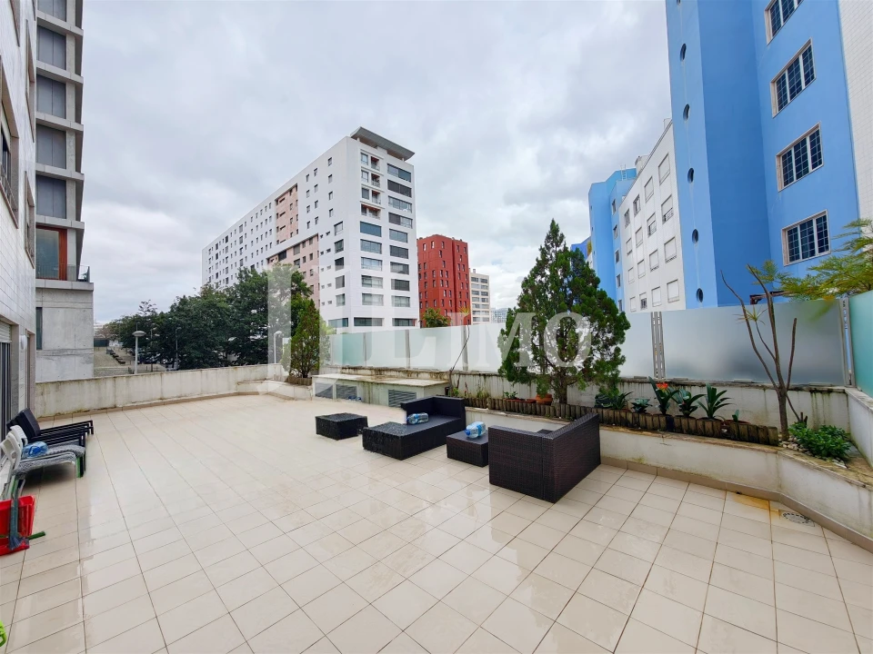 Apartamento T3 para Venda em Parque das Nações Foto 49