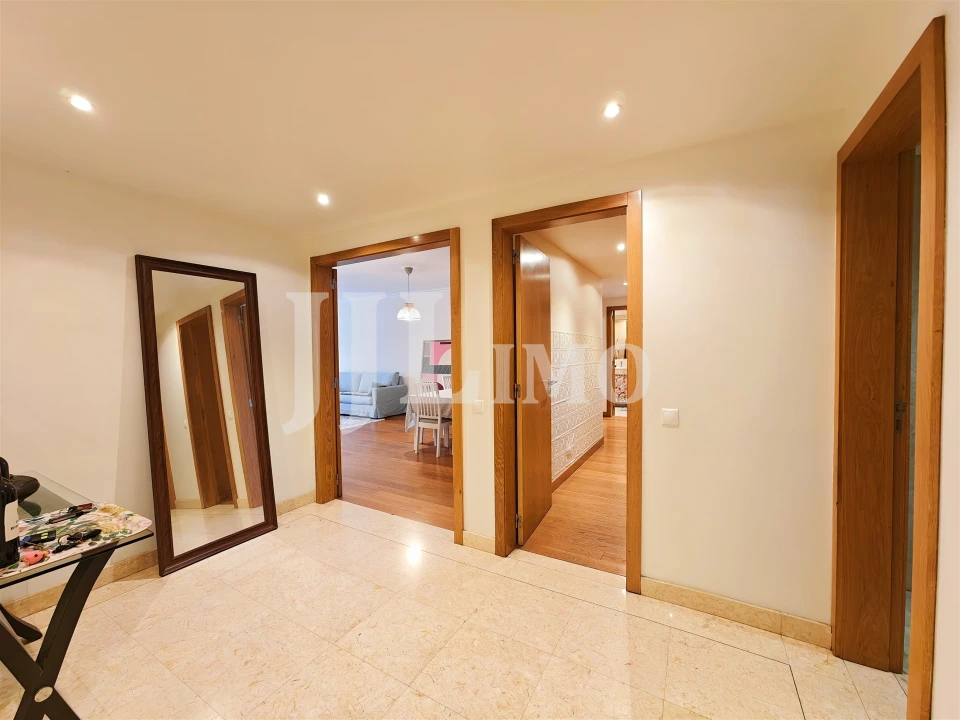 Apartamento T3 para Venda em Parque das Nações Foto 8